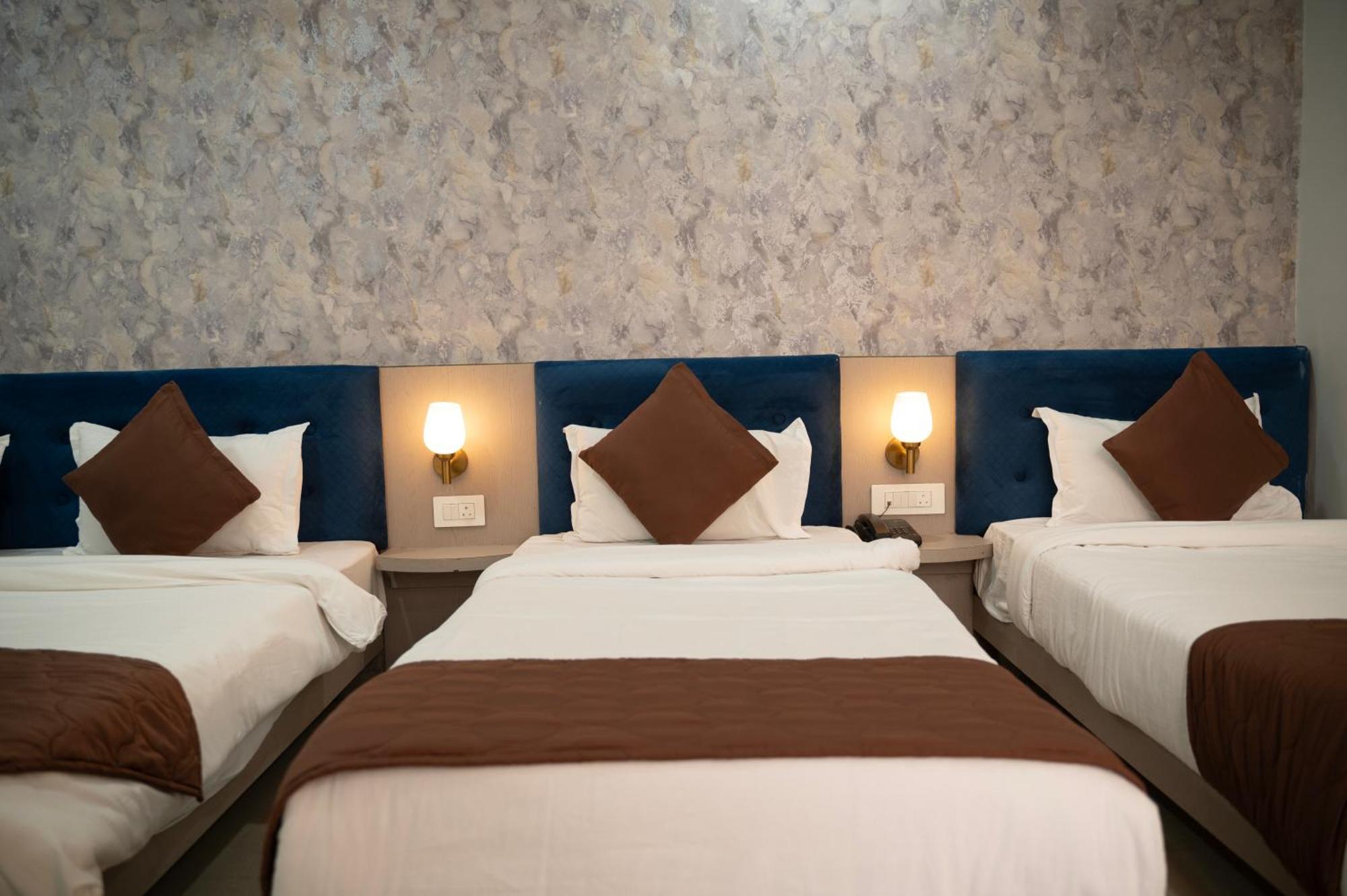 Hotel Manaal Akolia Luaran gambar